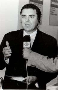 Luis Cesar Bueno   (12)