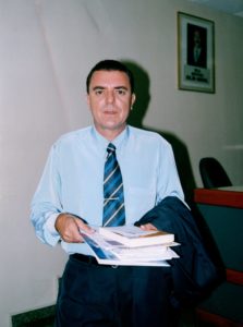 Luis Cesar Bueno   (16)