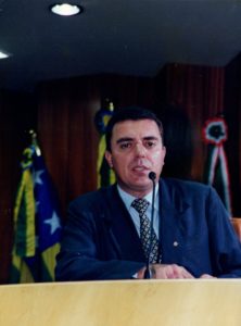 Luis Cesar Bueno  (9)