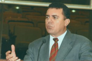 Luis Cesar Bueno 2004 (15)