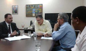 Reunião com superintendência de obras da secretaria de educação, para debater obras paradas