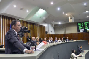 Luis Cesar Bueno em evento de estética 04